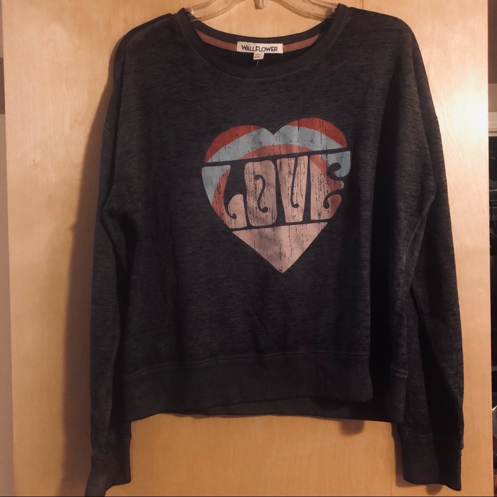 LOVE Wallflower Top! 1960’s Inspired PEACE & LOVE!